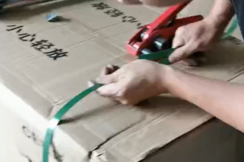 How to use the manual packer
